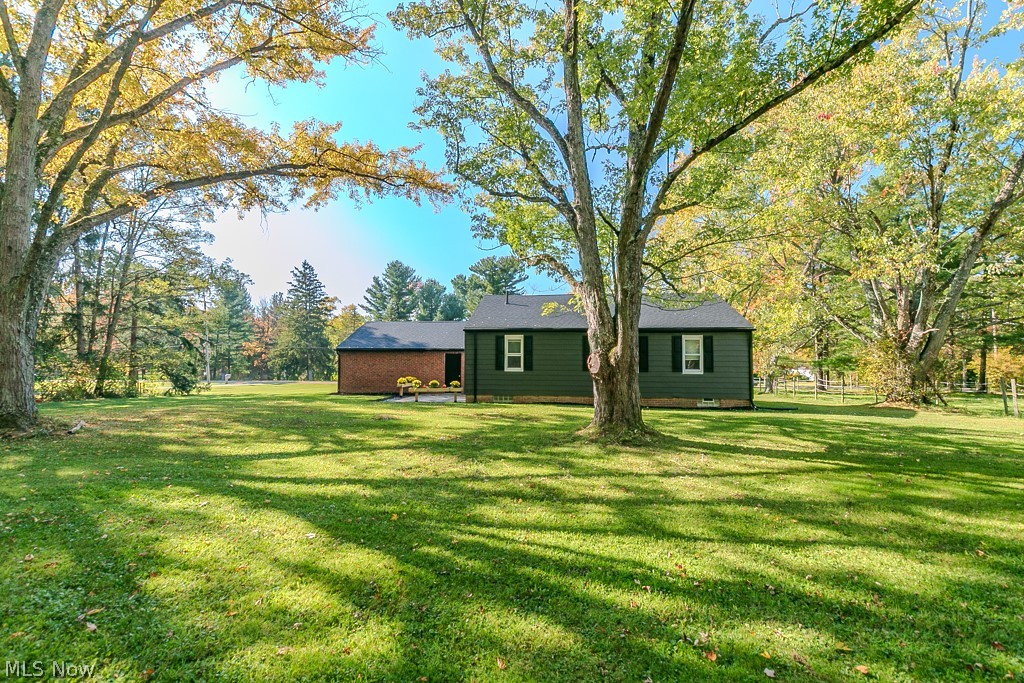 11649 E Hill Drive Chesterland OH 44026