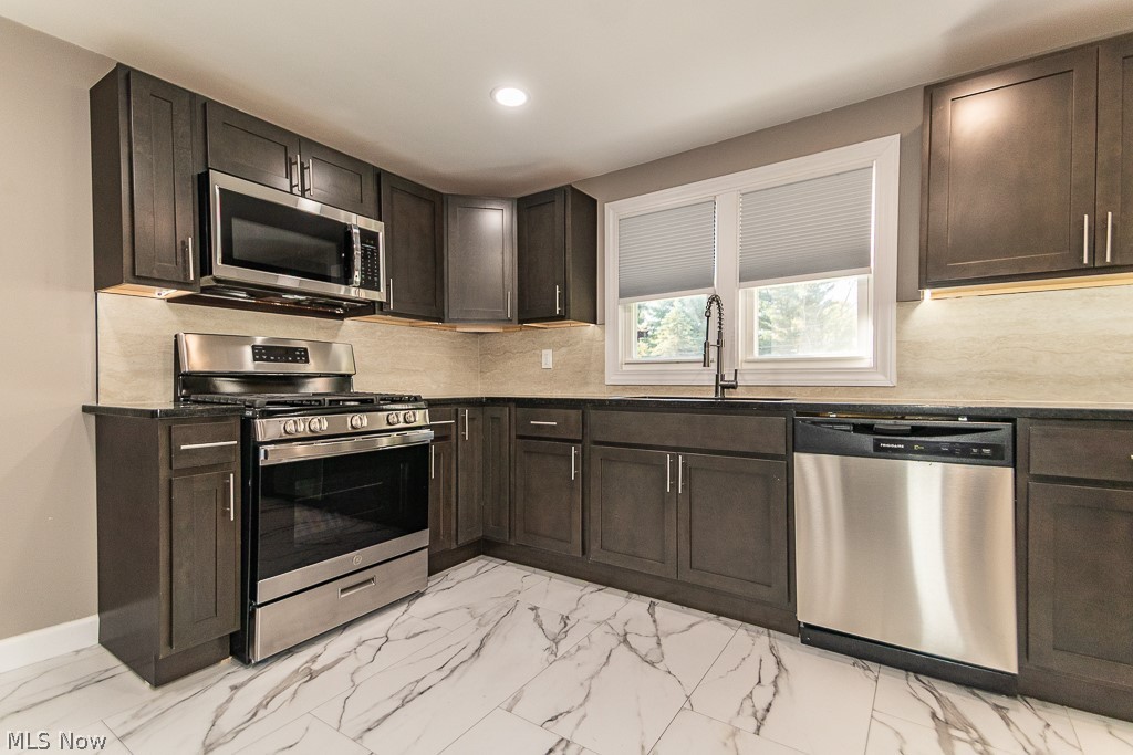 11649 E Hill Drive Chesterland OH 44026