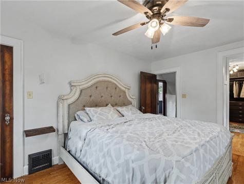 6209 Columbus Road NE Louisville OH 44641