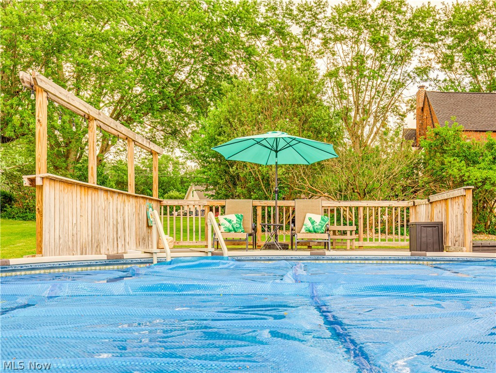 6209 Columbus Road NE Louisville OH 44641