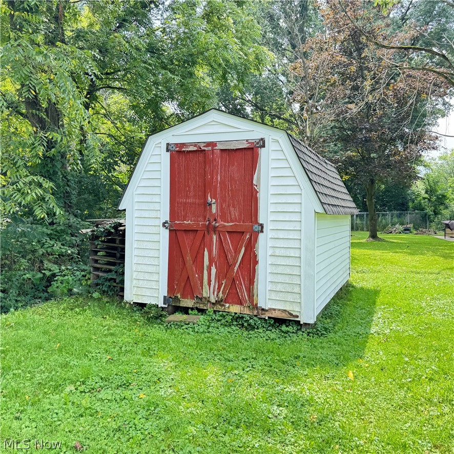 547 Ewart Road Akron OH 44312