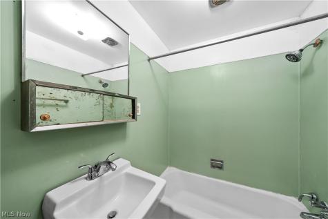 8145 High Street Garrettsville OH 44231