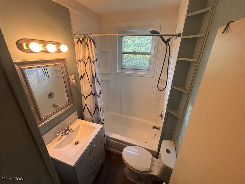 1453 Woodbirch Avenue Akron OH 44314