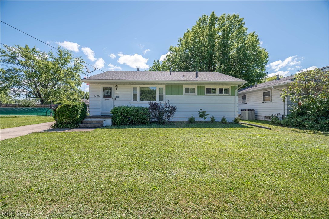 3126 Linda Drive NW Warren OH 44485