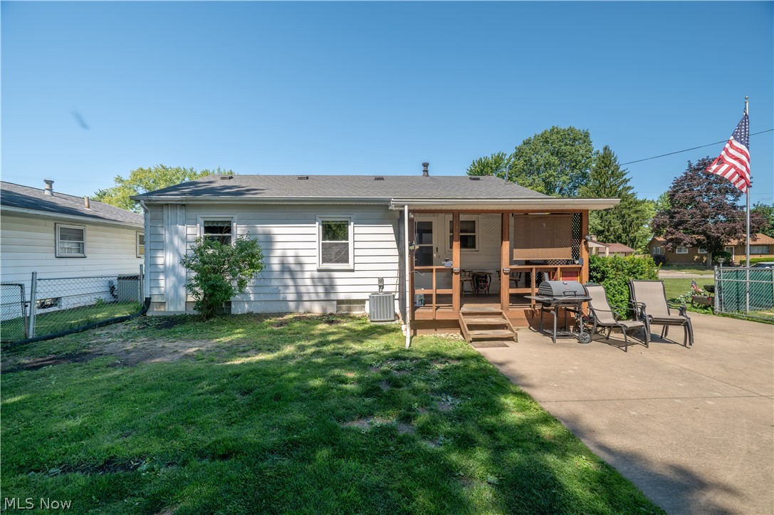 3126 Linda Drive NW Warren OH 44485