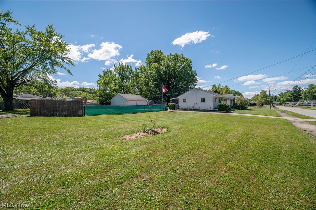 3126 Linda Drive NW Warren OH 44485
