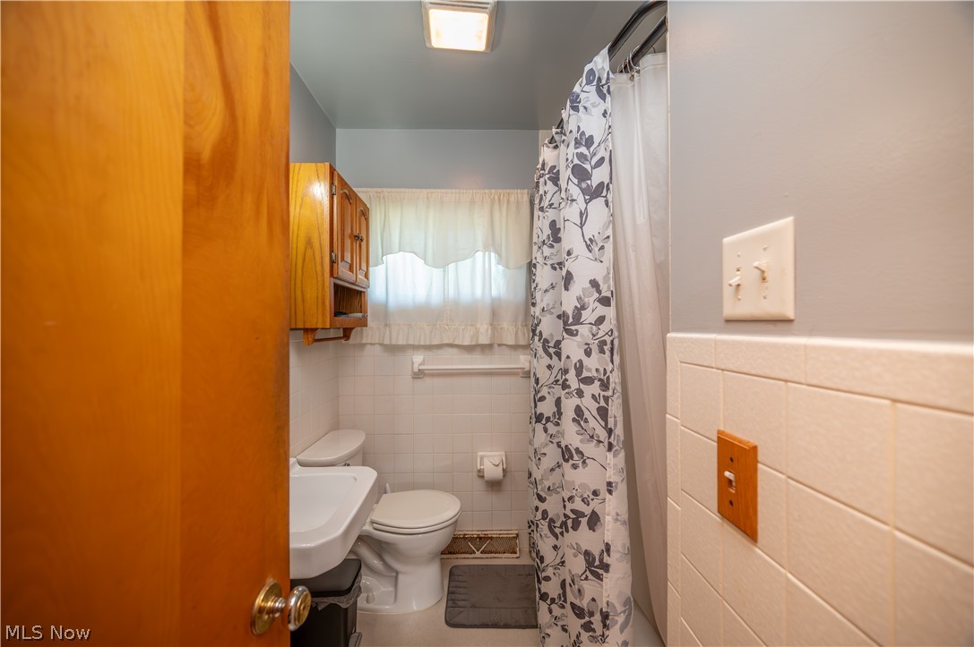 3126 Linda Drive NW Warren OH 44485
