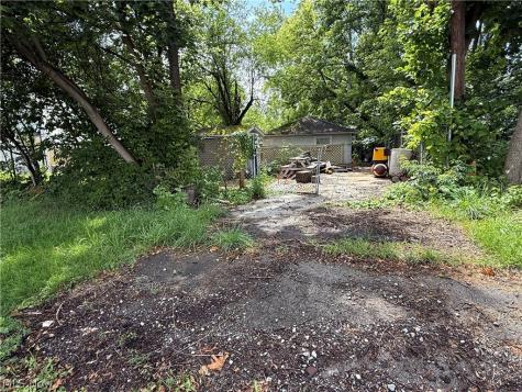 1504 Manhattan Avenue Youngstown OH 44509
