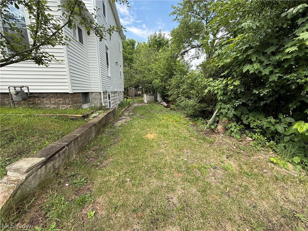 1504 Manhattan Avenue Youngstown OH 44509