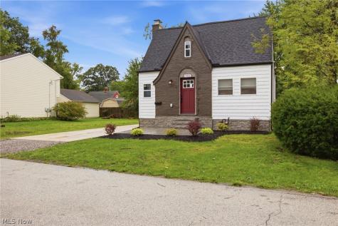 766 Cherokee Trail Willoughby OH 44094