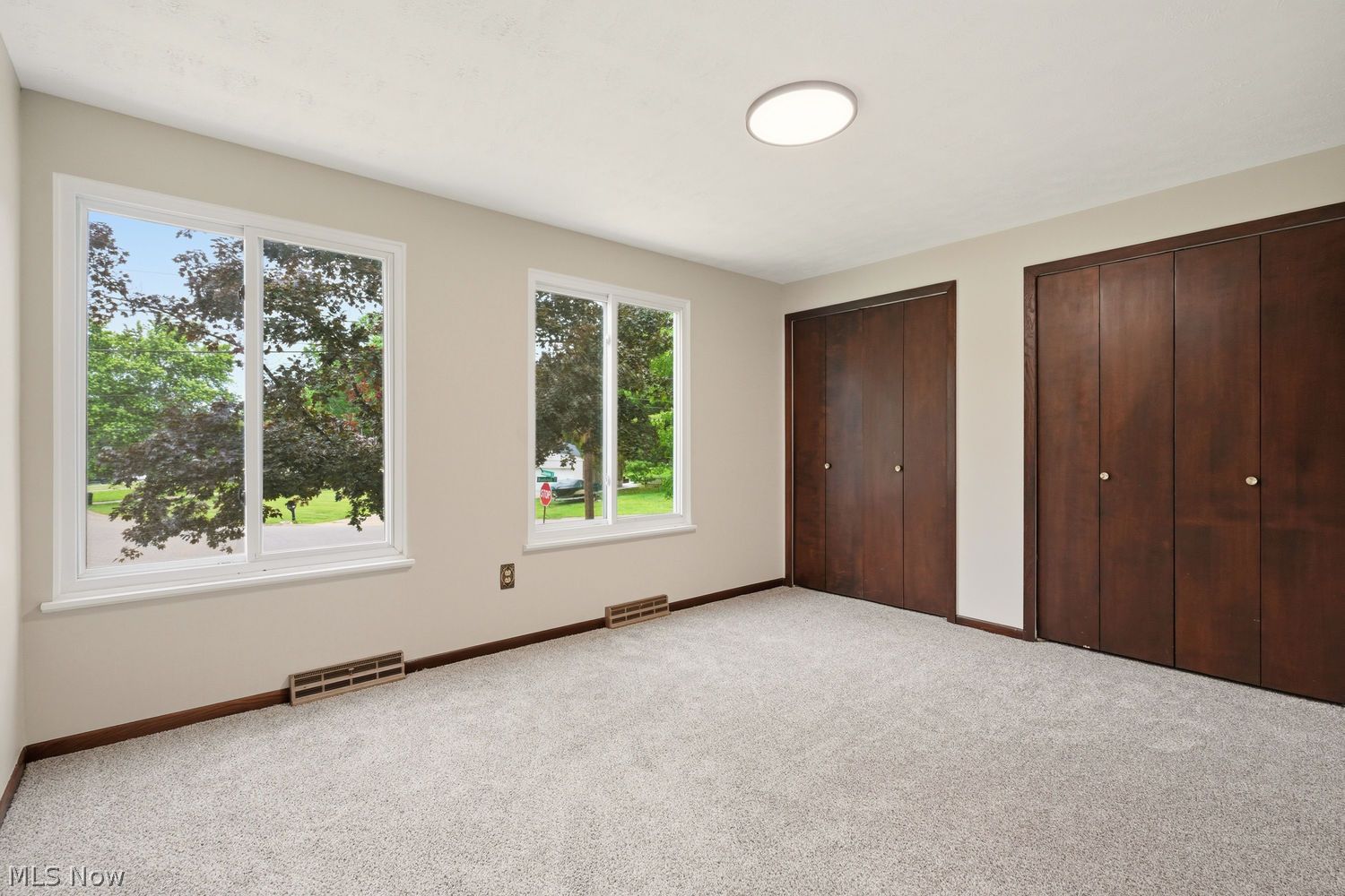 7606 Woodcrest Avenue NE Canton OH 44721