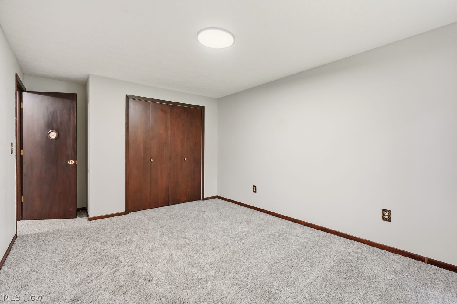 7606 Woodcrest Avenue NE Canton OH 44721