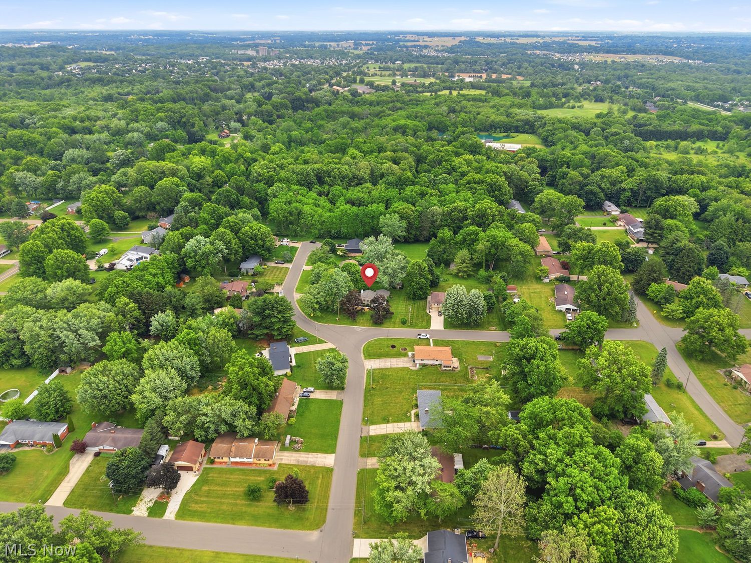 7606 Woodcrest Avenue NE Canton OH 44721
