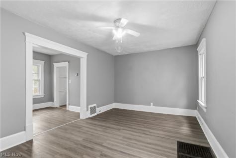 980 Pardee Avenue Akron OH 44306