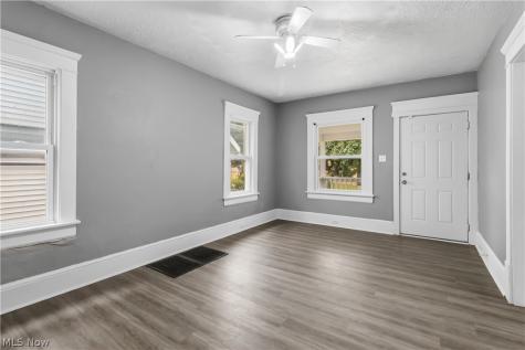 980 Pardee Avenue Akron OH 44306