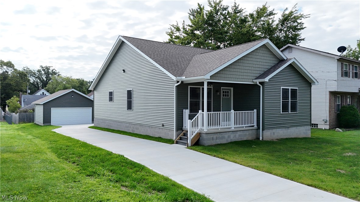 434 8th Street Struthers OH 44471