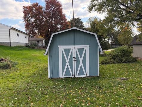 128 2nd Street Wadsworth OH 44281