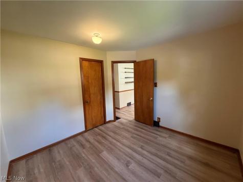 128 2nd Street Wadsworth OH 44281