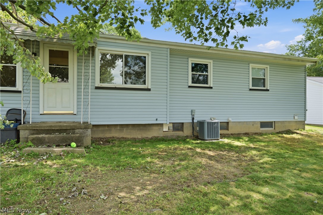1782 Nova Lane Poland OH 44514