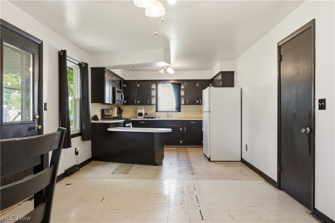 1782 Nova Lane Poland OH 44514