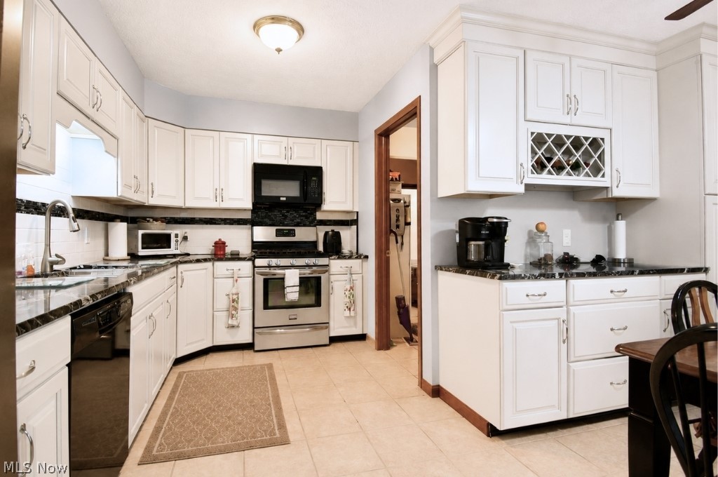 5566 River Road Madison OH 44057