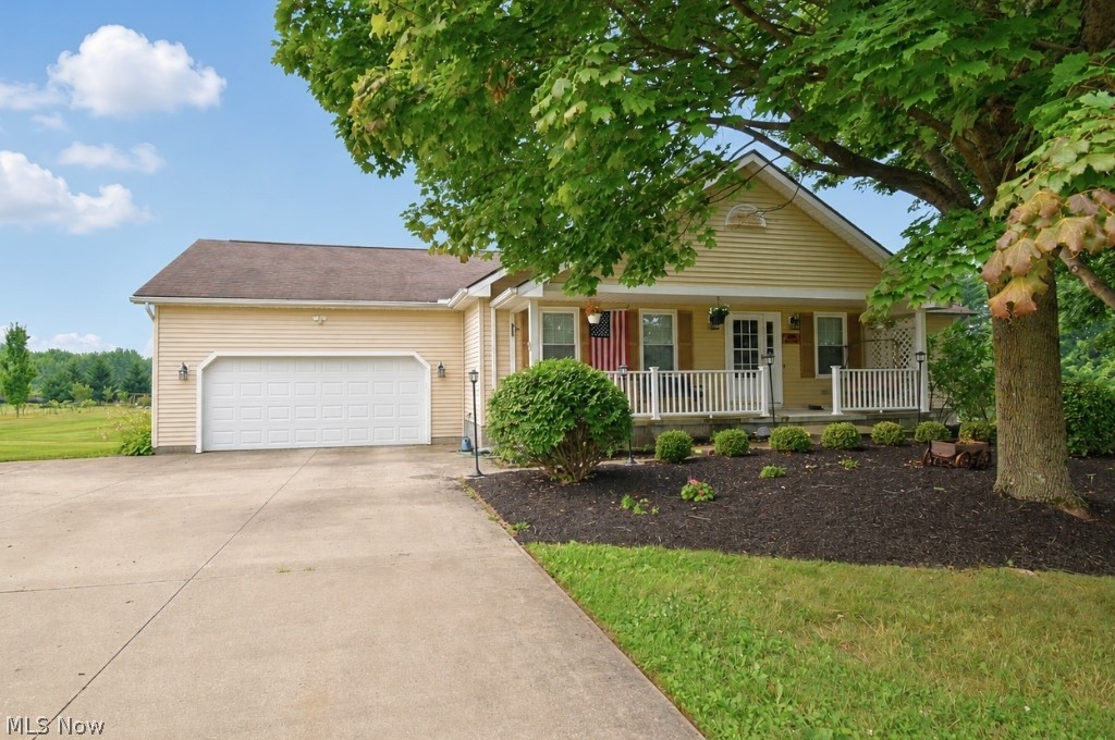 5566 River Road Madison OH 44057