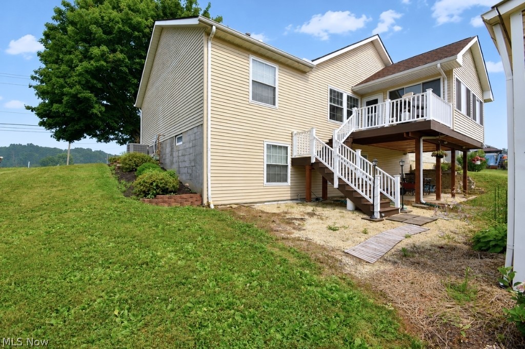 5566 River Road Madison OH 44057
