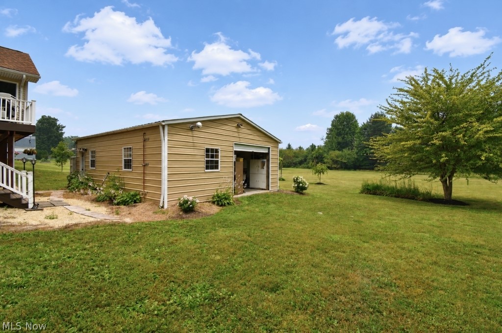 5566 River Road Madison OH 44057