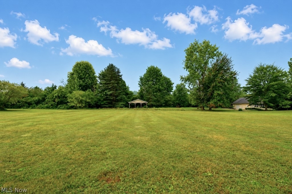 5566 River Road Madison OH 44057