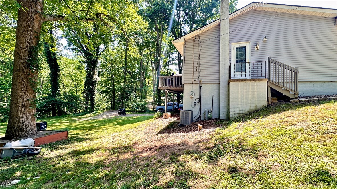 8470 Shadyview Avenue NW Clinton OH 44216