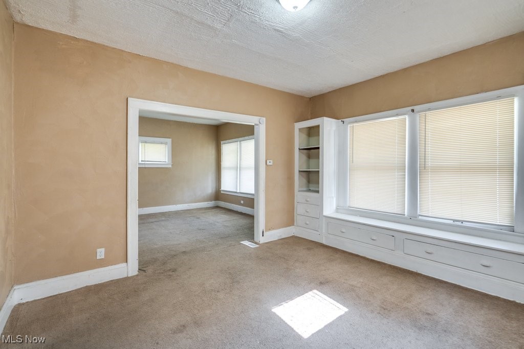 11402 Avon Avenue Cleveland OH 44105