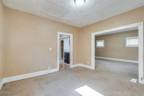 11402 Avon Avenue Cleveland OH 44105