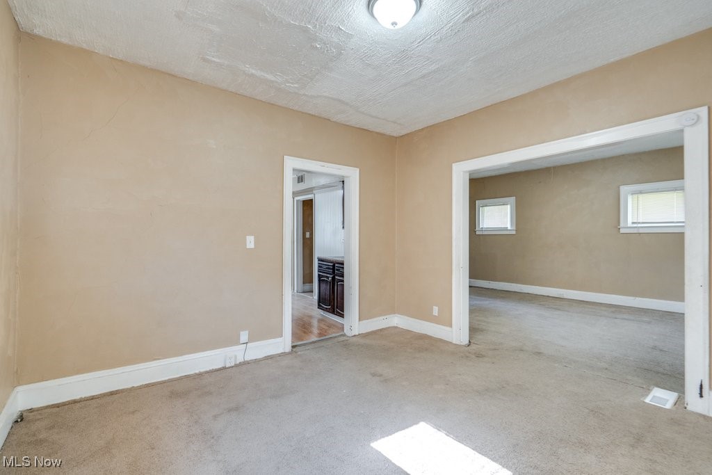 11402 Avon Avenue Cleveland OH 44105