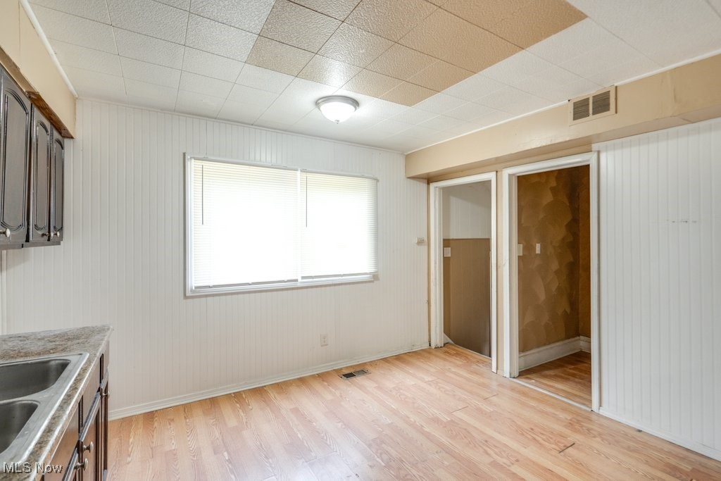 11402 Avon Avenue Cleveland OH 44105
