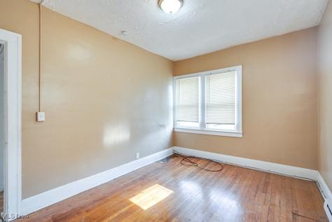 11402 Avon Avenue Cleveland OH 44105