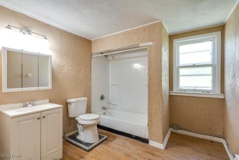 11402 Avon Avenue Cleveland OH 44105