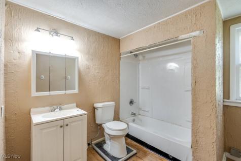 11402 Avon Avenue Cleveland OH 44105