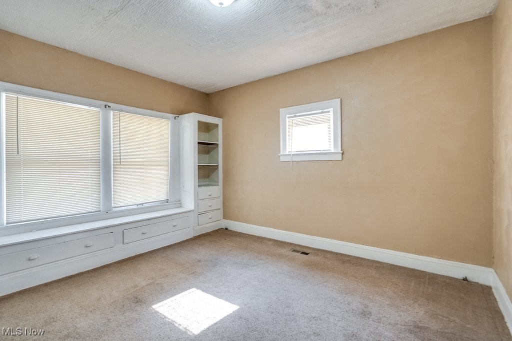 11402 Avon Avenue Cleveland OH 44105
