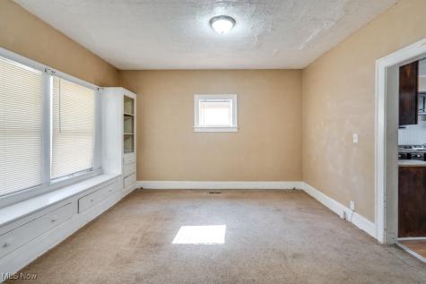 11402 Avon Avenue Cleveland OH 44105
