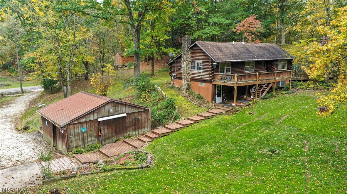 3239 Salineville Road NE Carrollton OH 44615