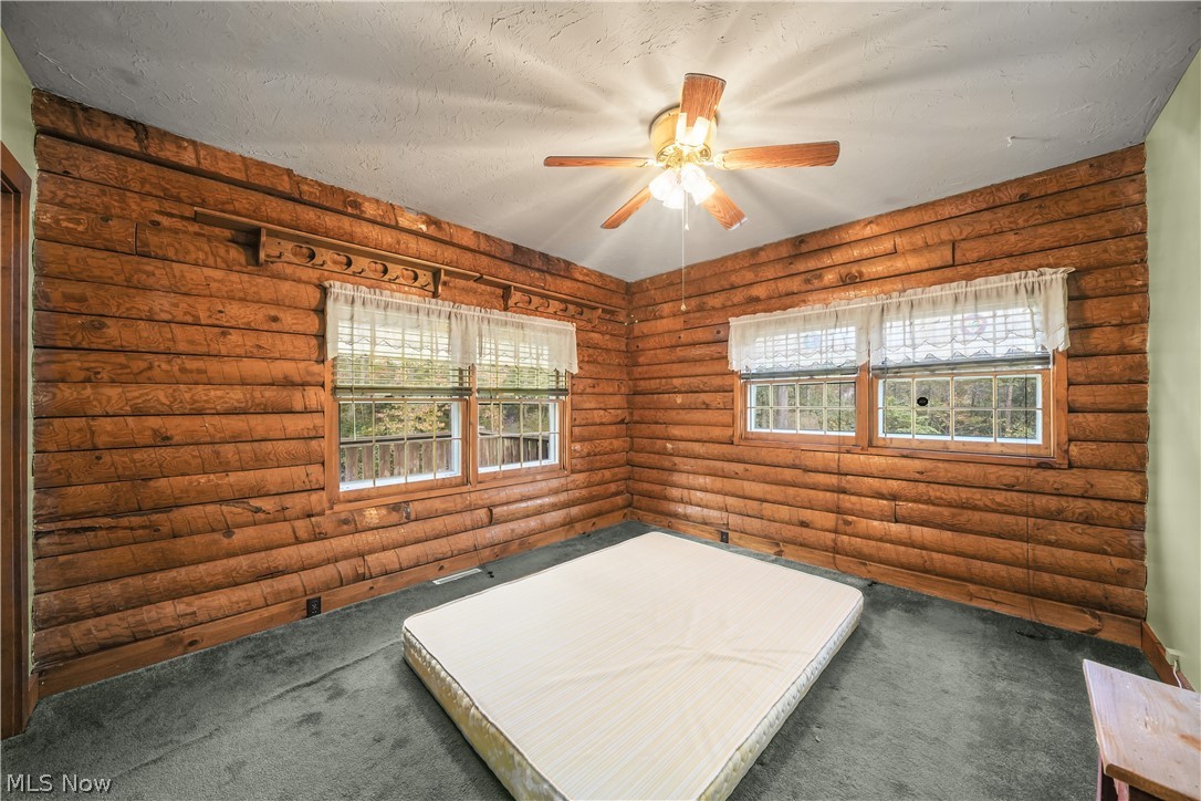 3239 Salineville Road NE Carrollton OH 44615