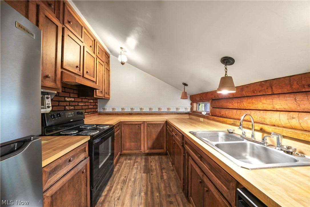 3239 Salineville Road NE Carrollton OH 44615