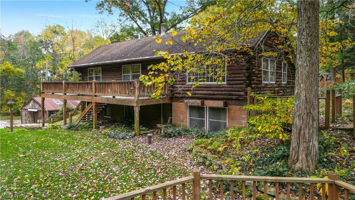 3239 Salineville Road NE Carrollton OH 44615