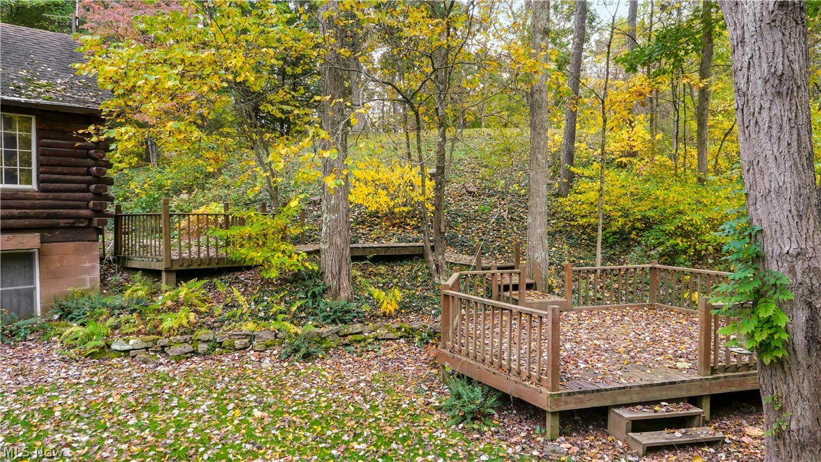 3239 Salineville Road NE Carrollton OH 44615