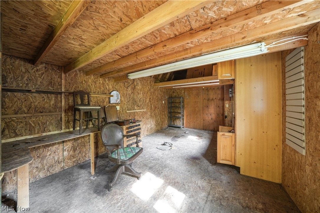 3239 Salineville Road NE Carrollton OH 44615