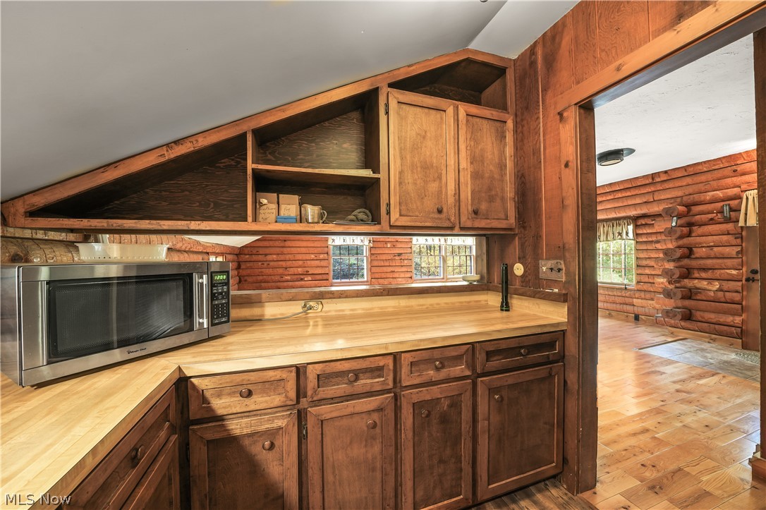 3239 Salineville Road NE Carrollton OH 44615