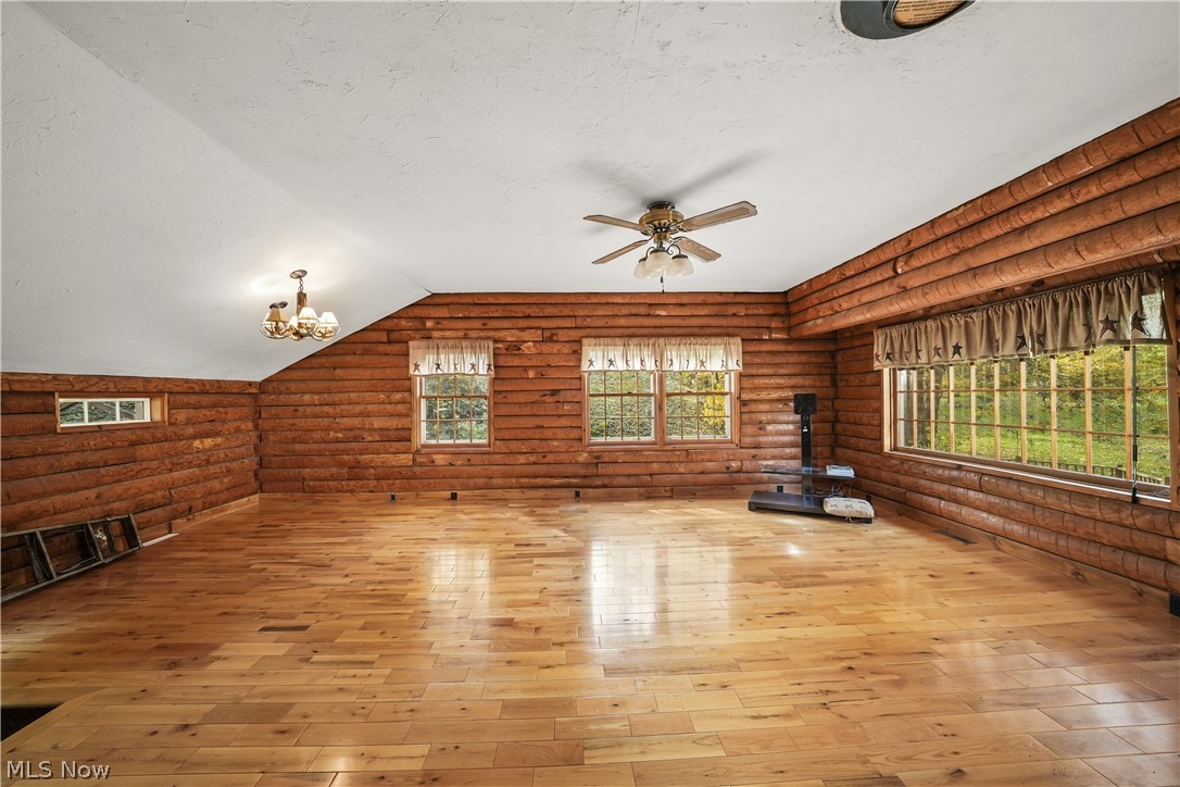 3239 Salineville Road NE Carrollton OH 44615