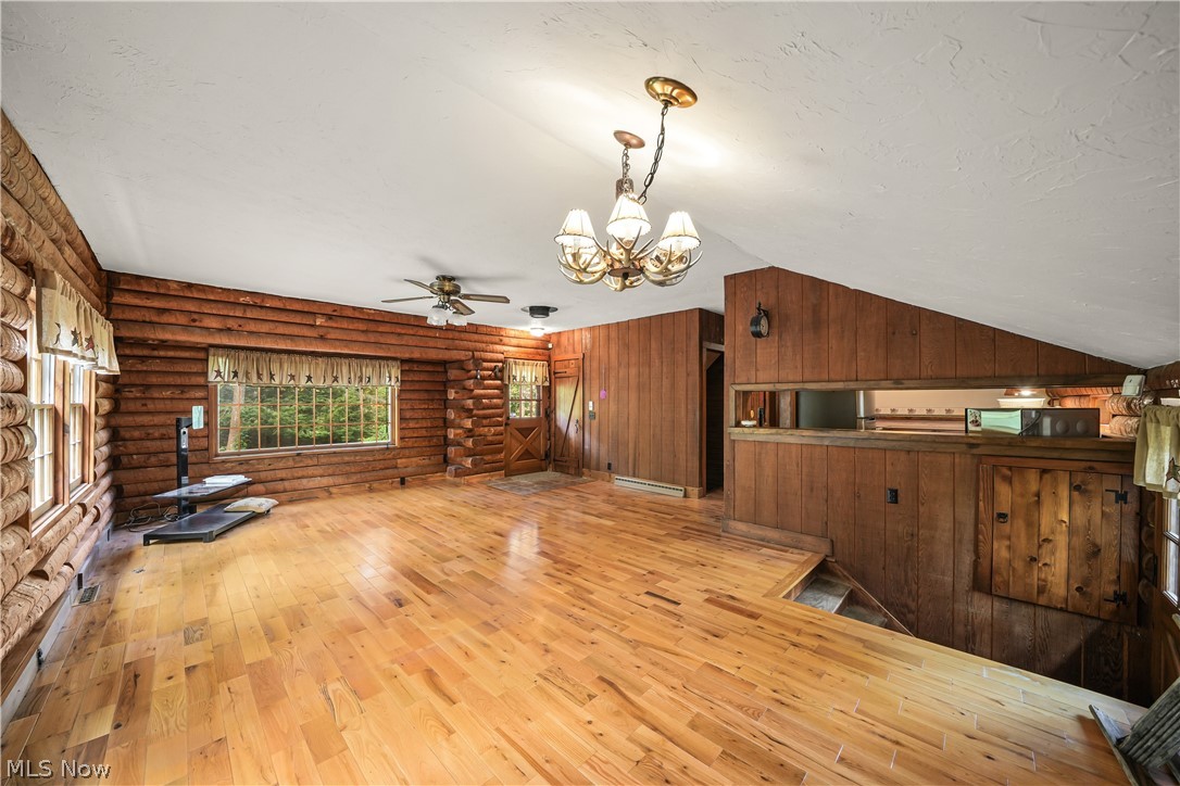 3239 Salineville Road NE Carrollton OH 44615