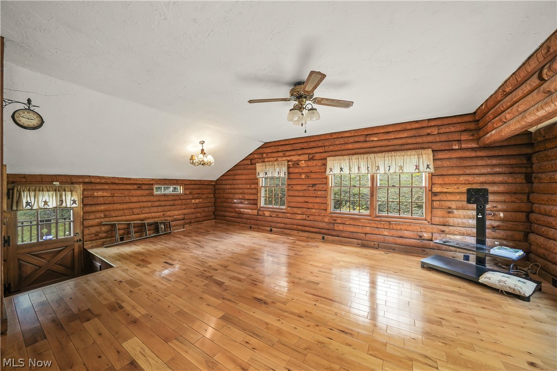 3239 Salineville Road NE Carrollton OH 44615