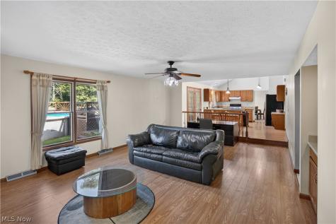 8307 Old Post Road Olmsted Falls OH 44138